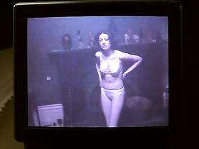 Джина Беллман голая – Паранойя (2000) #2