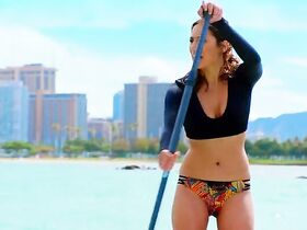 Миган Рат секси – Гавайи 5.0 s08e13 (2017) #4