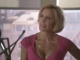 Фелисити Хаффман секси – Отчаянные домохозяйки s06e04 (2009) #3