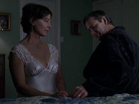 Кэтлин Куинлэн секси – Измена (2007) #3