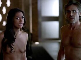 Янина Гаванкар голая – Настоящая кровь s05e11 (2012) #4