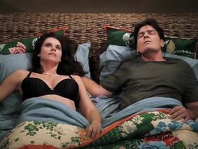 Дженнифер Тейлор секси – Два с половиной человека s07e01 (2009) #2