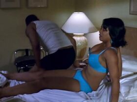 Тамала Джонс секси – Дрянные промоутеры (2009) #2