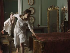 Джессика Браун-Финдли секси, Кирсти Дж. Кёртис секси – Куртизанки s03e08 (2019) #3