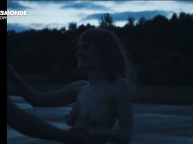 Люси Дебай голая – Uuquchiing (2018)