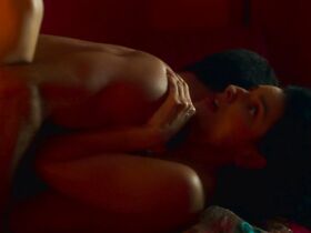 Айслинн Дербес секси, София Сисньега голая – Дом цветов s01e11 (2019) #5