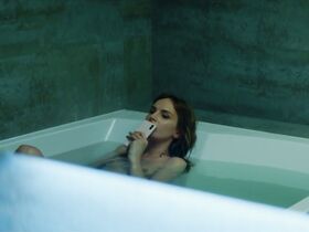 Маруся Фомина голая – 257 причин, чтобы жить s01e10 (2020) #4