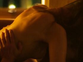 Агата Бузек голая, Каролина Брухницка секси – Дочь тренера (2018)