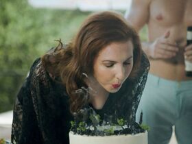 Пунам Патель секси, Саманта Ли секси, Кэт Роджерс секси – Особенный s01e02 (2019) #10