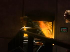 Кирби Джонсон голая, Шей Митчелл секси – Кадавр (2018) #5