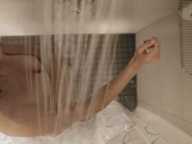 Изабель Стивен голая, Милен Терио голая – Bonne Personne (2016) #8