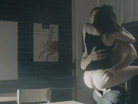 Рехина Павон голая – Тёмное желание s01e10-14 (2020) #18