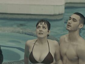 Рехина Павон голая – Тёмное желание s01e10-14 (2020) #24