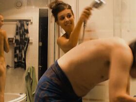 Катя Херберс голая, Мари Винк голая, Хильде Ван Мигхем голая – Амстердам (2009) #7