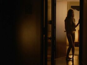 Линдси Бёрдж голая, Тэмми Бланчард голая – Приглашение (2015)