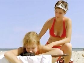 Маргрит Зарториус секси, Ким Шнитцер голая – Секрет (2008)