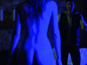 Эрин О’Брайэн голая, Сара Прибис секси, Лорен ЛаВера секси – Клинтон-роуд (2019) #9