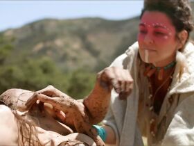 Анджела Сарафян секси, Гайя Уайсс голая – Плывущие по течению (2018) #2