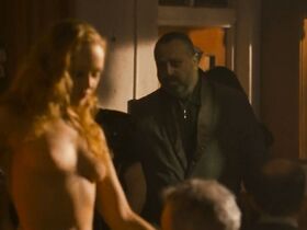 Джони Кеймен голая, Джастин Уоддэлл секси – Убить Боно (2011) #6