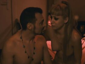 Макарена Гомес голая, Мариам Эрнандес голая – Летняя сторона (2012) #6