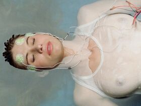 Элизабет Кайтан голая, Алиша Дас голая – Ночное проклятье (1989)