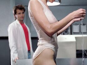 Элизабет Кайтан голая, Алиша Дас голая – Ночное проклятье (1989) #3