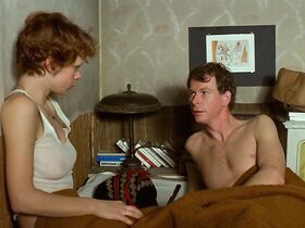 Ренате Крёсснер голая, Реджин Дорин голая, Жаклин Пёггель голая – Соло Санни (1980) #11