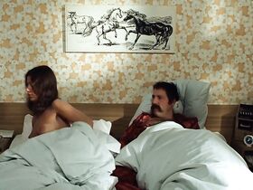 Ренате Крёсснер голая, Реджин Дорин голая, Жаклин Пёггель голая – Соло Санни (1980) #7