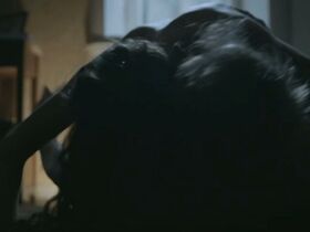 Хайка Тринкер голая, Анна Ф. голая – Вторжение (2012) #9