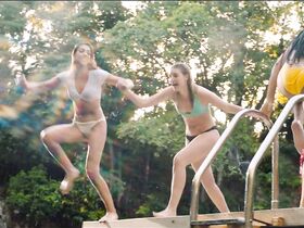 Софи Нелисс секси, Бриэнн Тджу секси, Корина Фокс секси, Систин Роуз Сталлоне секси – Синяя бездна 2 (2019)