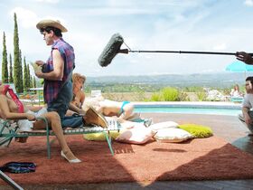 Кэрри Ким голая, Катрина Каннингэм секси, Уитни Ст. Ор голая – Двойка s03e02 (2019) #5