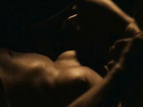 Дира Паис голая, Мариана Риос голая – Сироты Эльдорадо (2015) #3