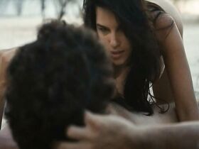 Дира Паис голая, Мариана Риос голая – Сироты Эльдорадо (2015) #6