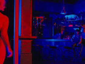 Гайте Янсен голая, Карла Гуджино секси, Элис Хэйг голая, Коррин Эванс голая – Джетт s01e04 (2019) #10