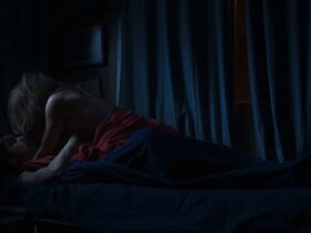 Джессика Рот секси, Кэтлин Роуз Перкинс секси – Подростки (2018) #6