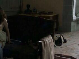 Лейлани Леммет голая, Косима Бевернаже голая – Brûlez Molière ! (2018) #2