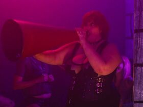 Бобби Сальвор Менуэс голая, Маргарет Куолли секси – Адам (2019) #3