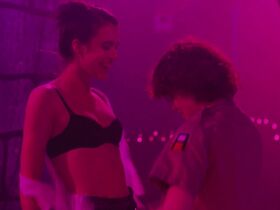 Бобби Сальвор Менуэс голая, Маргарет Куолли секси – Адам (2019) #6