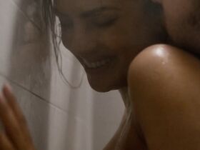 Приянка Чопра Джонас секси, Анабель Акоста секси – База Куантико s01e06 (2015) #7