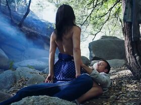 Николь Дамбро голая, Хэтти Смит секси – Аксиома (2018) #4