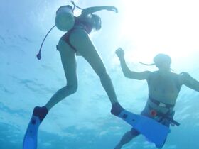 Джованна Антонелли секси, Талита Караута секси, Фабиула Насименту секси – S.O.S. Женщины в море 2 (2015) #4