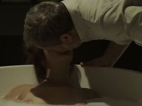 Монья Шокри голая, Жюльетт Госслен голая – Fragile s01e01-03 (2019) #2