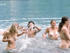 Джудит Хофманн голая, Зильке Герц голая, Ханна Шойринг голая – Schönes Wochenende (2005) #7