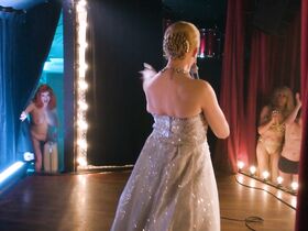 Джина Дэвис секси, Касия Шарек голая – Блеск s03e09 (2019) #2