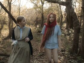 Лорин Кэнни секси – Дорогуша (2019) #10