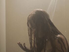 Лорин Кэнни секси – Дорогуша (2019) #7