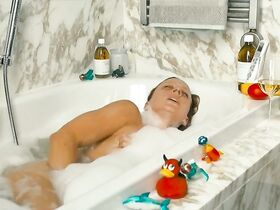 Нина Пролль секси, Надежда Бреннике голая – К черту Анну Мольнар (2017) #7