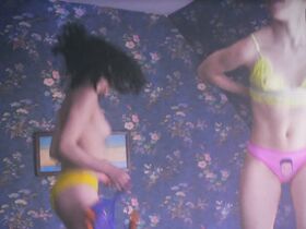 Матильда Ламюс голая, Клеманс Буанар голая – Ив (2019) #3