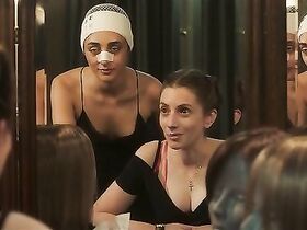 Нета Рискин секси, Голшифте Фарахани секси – Убежище (2017) #8