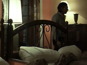 Тэрин Мэннинг голая, Инна Брагинский голая – Дебошир (2019) #6